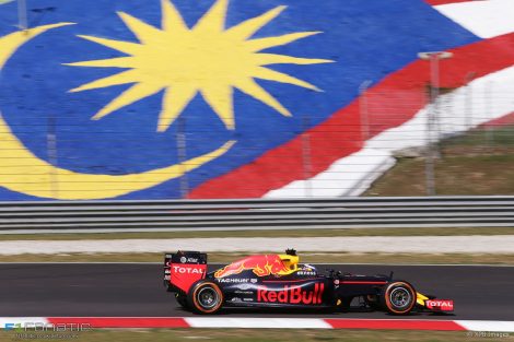 Daniel Ricciardo, Red Bull, Sepang International Circuit, 2016